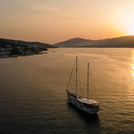 By The Sea Arbanija, Ciovo - 18797 Apartment Trogir